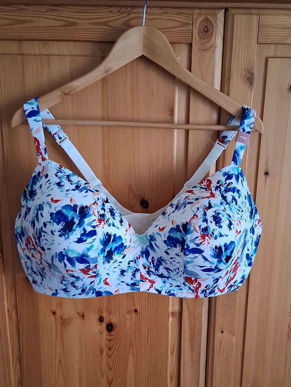 NWT Cacique White Blue Lightly Lined T-shirt No Wire Plus Size Bra 44DDD